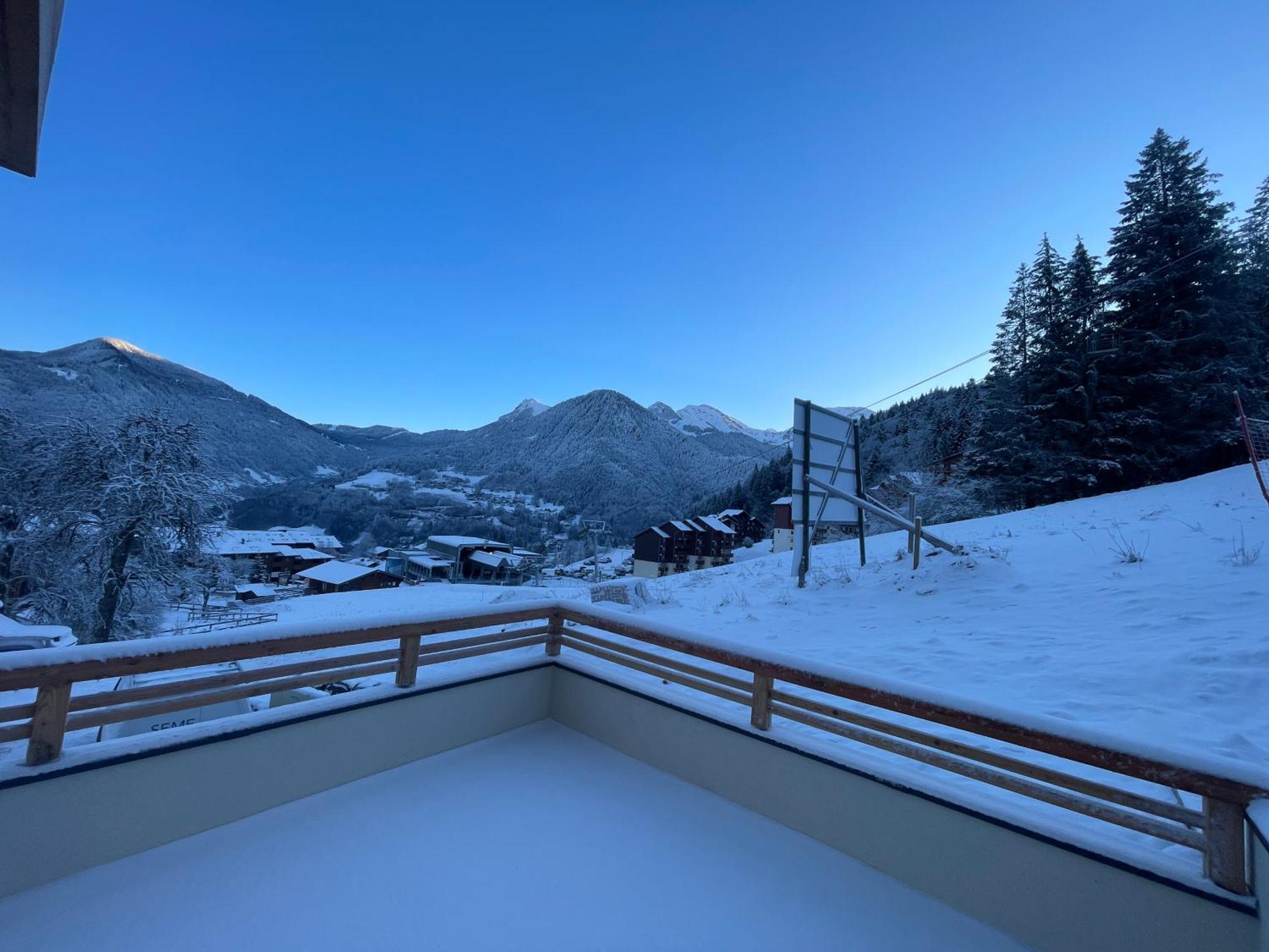 Dans Residence Neuve Le Snow Roc Sur Les Pistes, Grand Studio Cosy 5 Pers Avec Terrasse Panoramique, Sauna, Wifi Saint-Jean-d'Aulps Luaran gambar